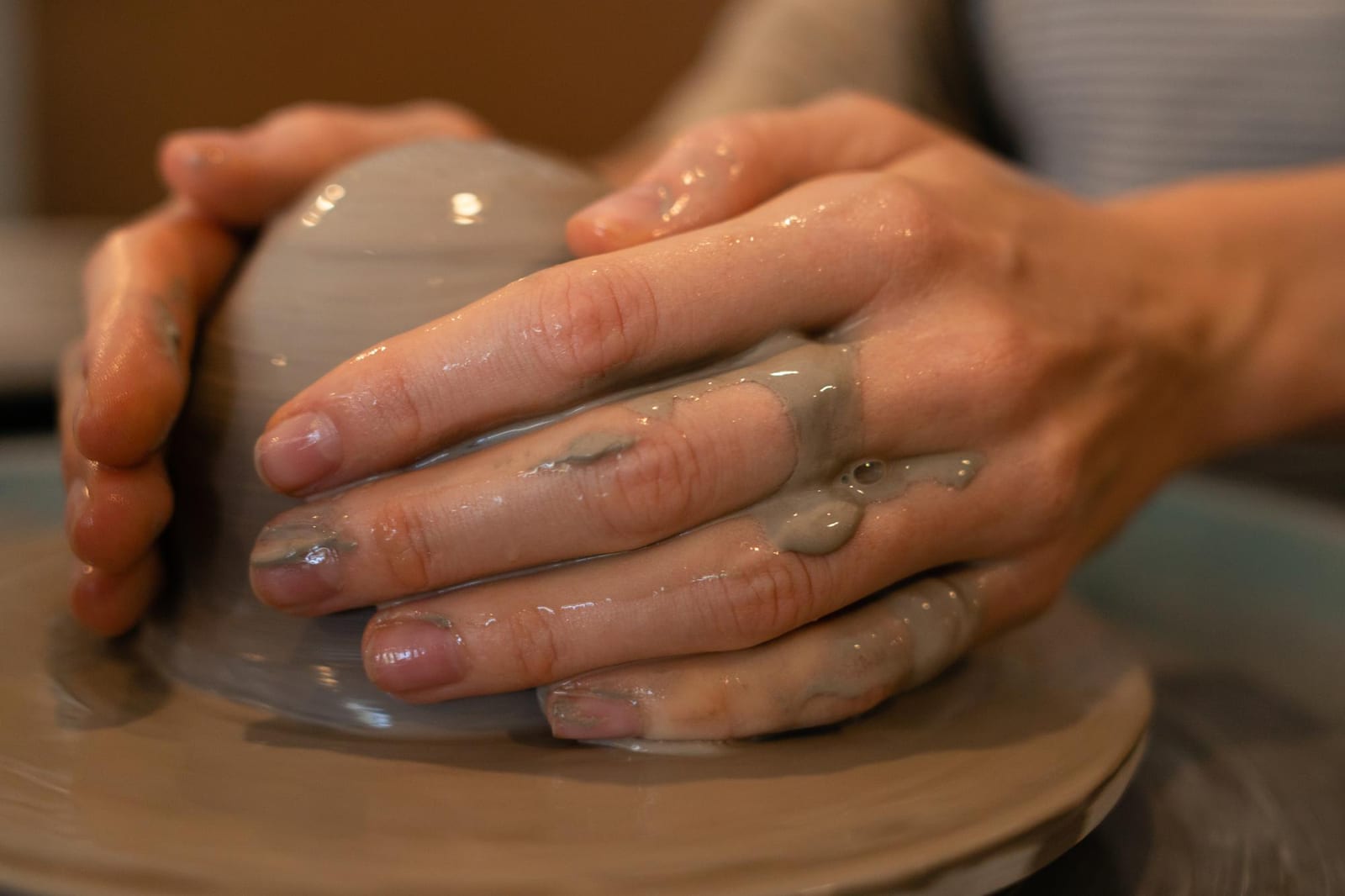 Coleção de louça artesanal personalizada para restaurante